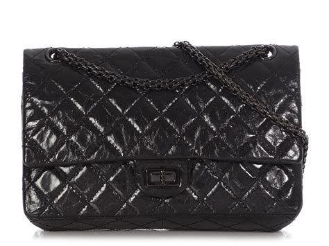 chanel reissue 226 so black|chanel 2.55 reissue.